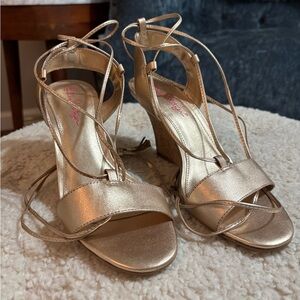 Lily Pulitzer Aria wedge heel size 6 LIKE NEW